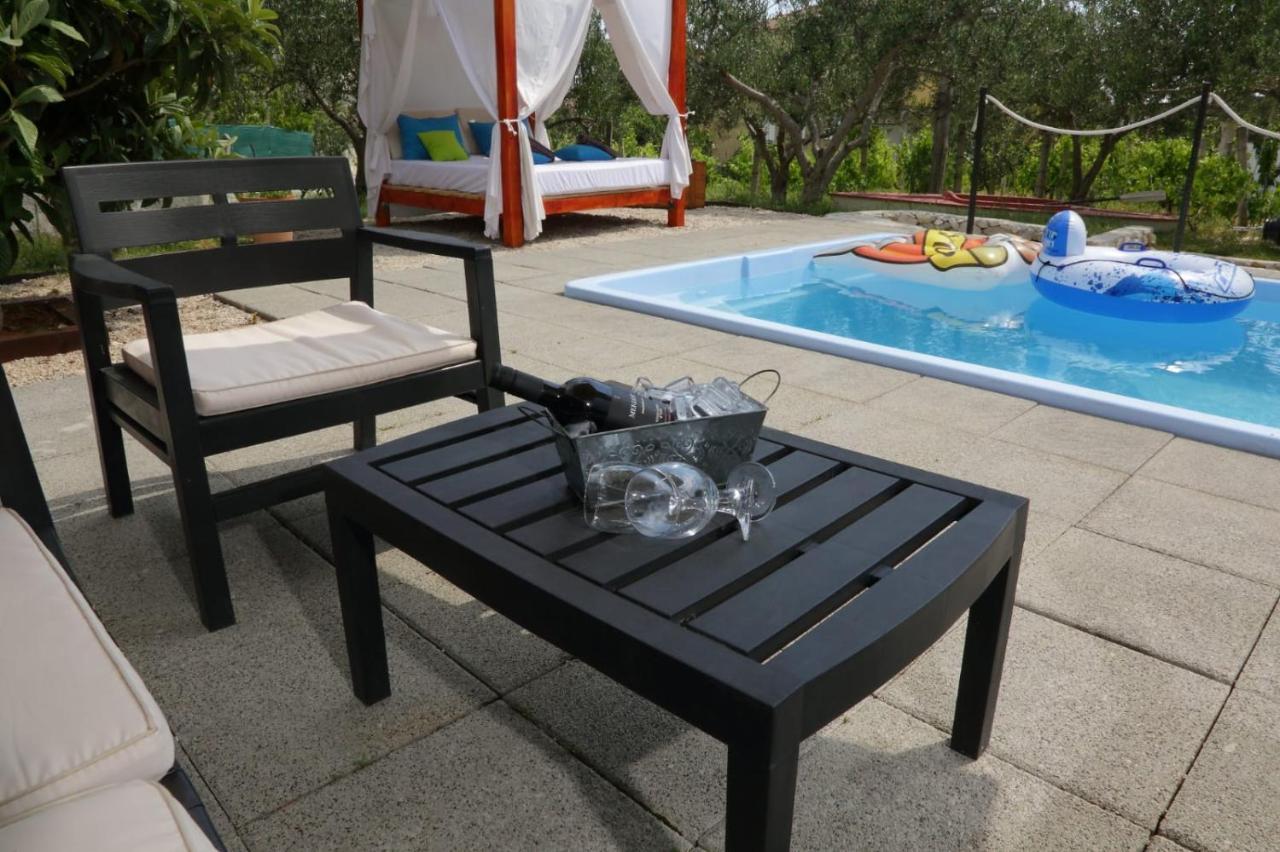 Villa D'Amante Klis ภายนอก รูปภาพ